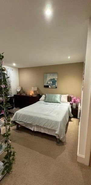 Room in a Shared Flat, London, SW1V - Photo 1