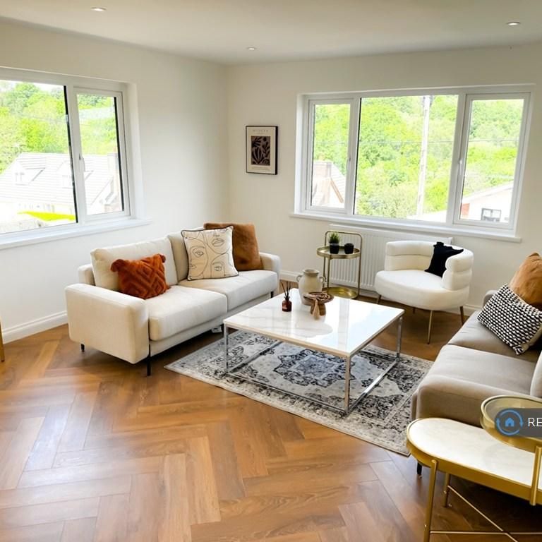 4 bedroom detached house to rent - Photo 1