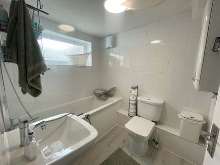 1 bedroom ground floor flat to rent - Photo 4
