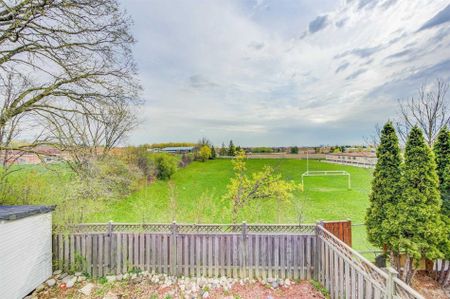 For Lease - 5295 Thornwood Drive Unit# Upper, Mississauga, Ontario - Photo 5