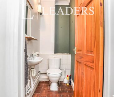 2 bedroom semi-detached house to rent - Photo 5