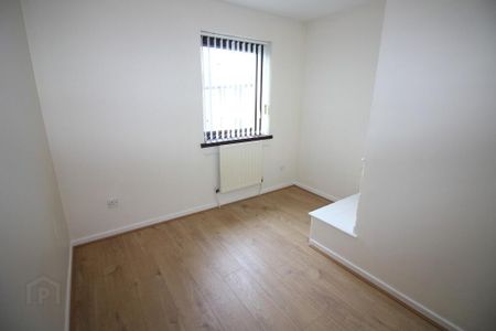 12 Lisleen Place, Newtownards, BT23 4NH - Photo 4