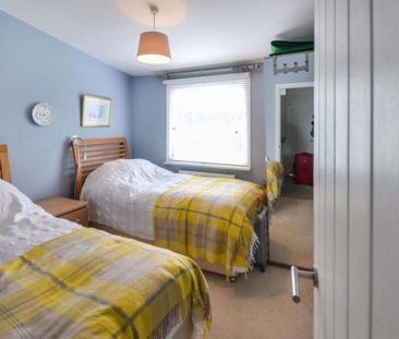 The Seeleys, CM17, Old Harlow - Photo 3