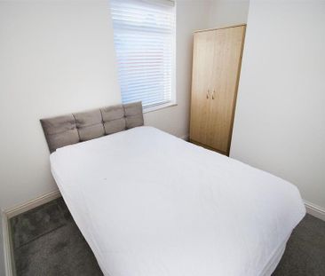 2 bedroom house to rent - Photo 1
