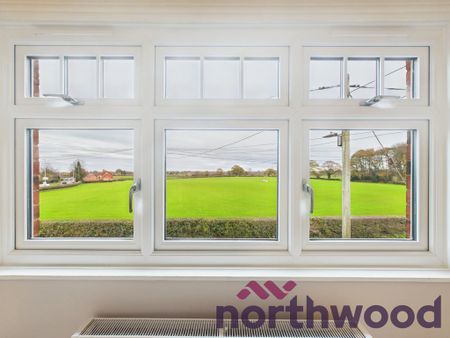 2 bedroom semi-detached house to rent - Photo 5