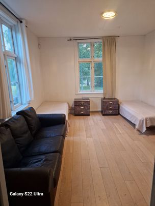 Sankt Jörgens Port, Hisings Backa - Photo 1