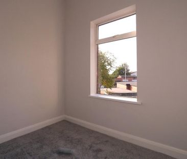 4 bedroom terraced house to rent - Photo 3