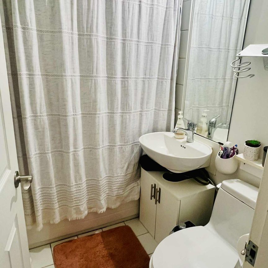 For Lease - 43 Plateau Crescent, Toronto, Ontario - Photo 1