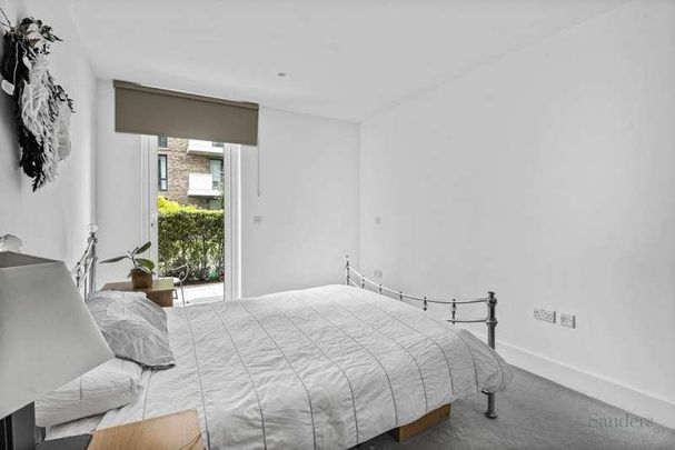 Plumstead Road, London, SE18 - Photo 1