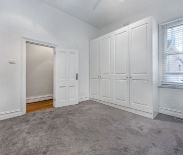 Charming Victorian Terrace in a Prime Lifestyle Location - Photo 5