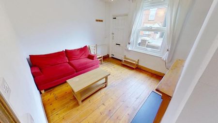 2 bedroom terraced house to rent - Photo 3