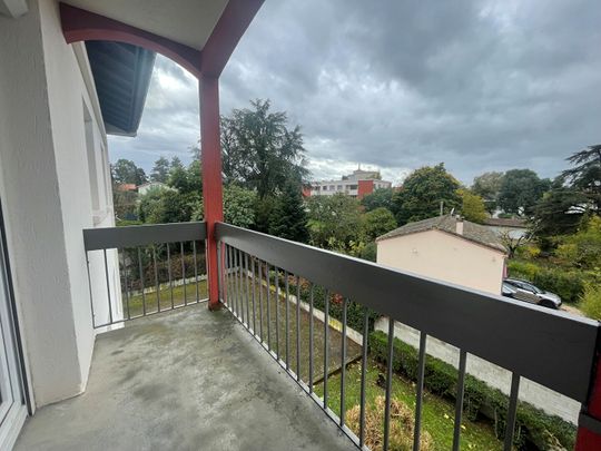 Location Appartement 3 pièces 83m² - Photo 1