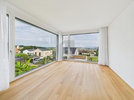 BRIGHT, MODERN WITH A FUTURE OUTLOOK! - Photo 2