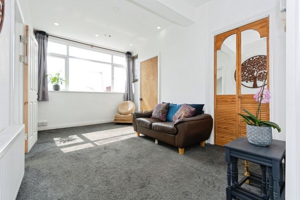 Summerfield Crescent - Photo 1