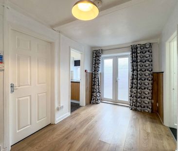 Studio Flat – Coningsby Street, Hereford - Photo 2