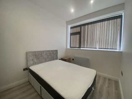 2 bedroom flat to rent - Photo 4