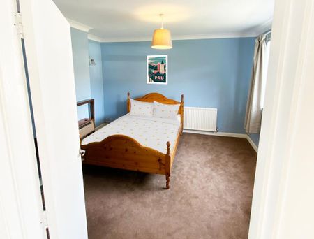 5 bedroom semi-detached house to rent - Photo 3