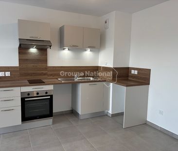 A LOUER - MONTEUX - APPARTEMENT TYPE 2, - Photo 1