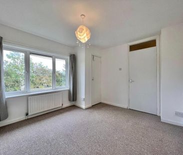 2 bedroom semi-detached house to rent - Photo 6
