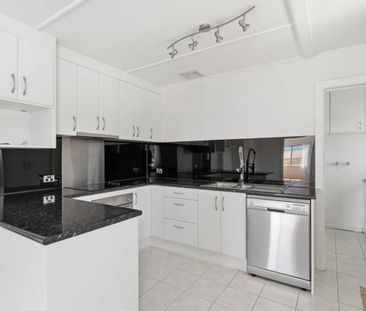 Modern Comfort Meets Family Living - Photo 6