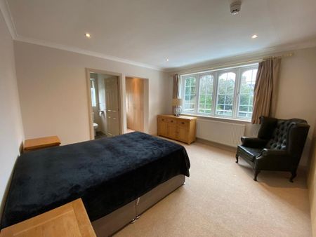 3 bedroom detached bungalow to rent - Photo 3