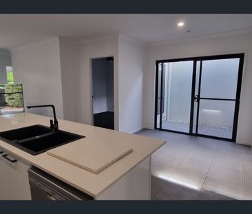 11 Cane Place, Palmview, Qld 4553 - Photo 4