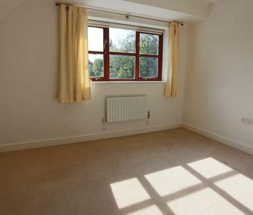 3 bedroom end of terrace house to rent - Photo 5