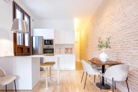 Calle Santas Patronas, Sevilla, Andalusia 41001 - Foto 5