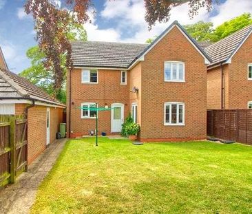 Hanslope - Bed Det Home With Double Garage In Sought-after Village,... - Photo 1