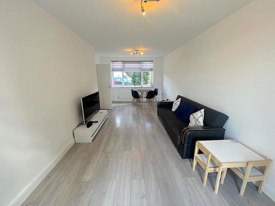 3 bedroom semi-detached house to rent - Photo 1