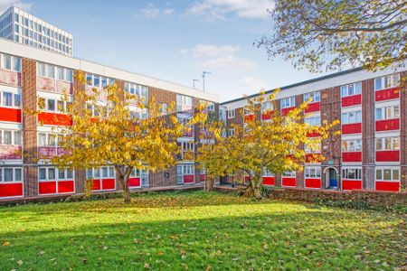 Guide Price £2,000 pcm - Available Now - Unfurnished - Photo 5