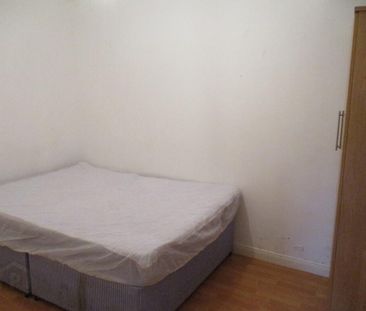 Great Apartment, 16a Rugby Avenue, Queens Quarter, Belfast, BT7 1RG - Photo 5