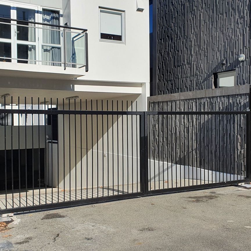 Unit 404, 12 Latimer Square, City Centre (Christchurch City), Christchurch - Photo 1