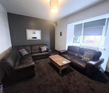 6 bedroom terraced house to rent - Photo 1