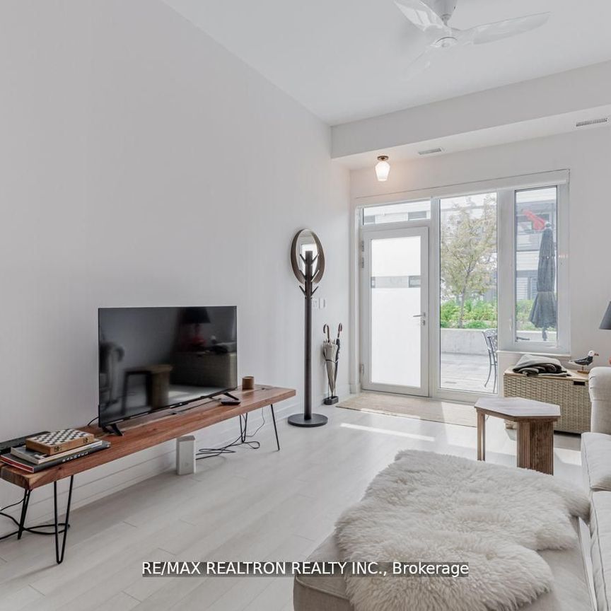 For Lease - 261 Broward Way Unit# 52, Innisfil, Ontario - Photo 1