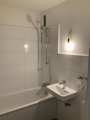 Demnächst frei! 3-Zimmer-Wohnung in Düsseldorf Garath - Photo 2