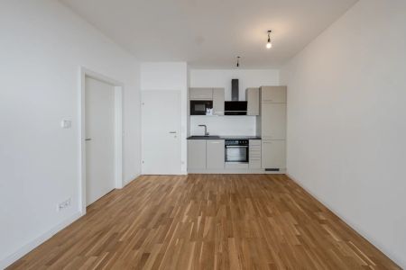 Barrierefreie Gartenwohnung mit Terrasse und Tiefgaragenparkplatz - Foto 2