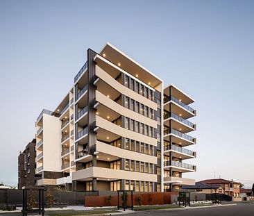 Urban Edge: Brand New Luxury Living in Wollongong CBD - Photo 4