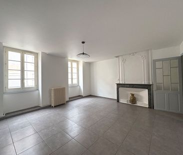 Location Appartement 2 pièces 61m² - Photo 2