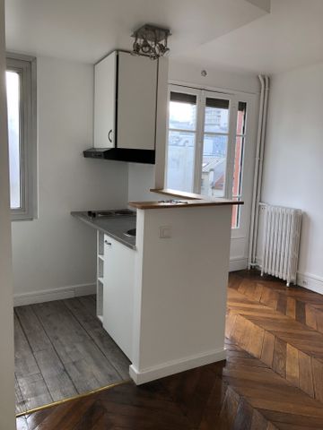 Location Appartement 1 pièce 18m² PARIS 13ème - Photo 2