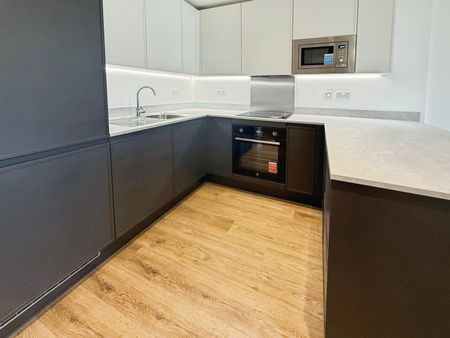 Burnt Mill, Harlow - Photo 4