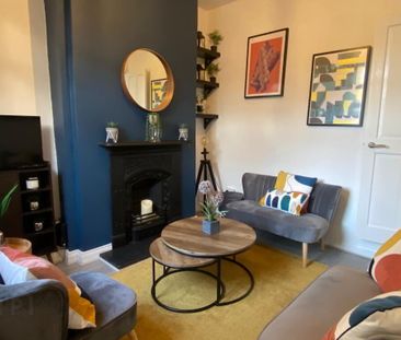 18 Lisburn Avenue, Belfast, BT9 7FX - Photo 1