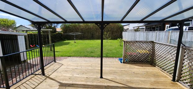 107 Brooklands Road, Brooklands, New Plymouth - Photo 1