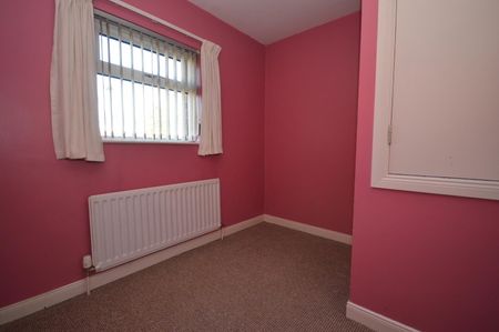 5 Bed Semi-detached House - Photo 5