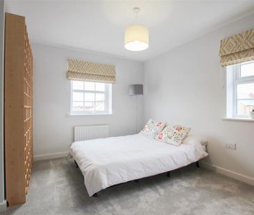 3 bedroom link detached house to rent - Photo 1