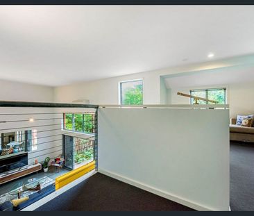 Spacious, Versatile Living in a Prime Varsity Lakes Location - Photo 6