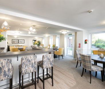 Bourne Lodge, Tonbridge, Kent - Photo 2
