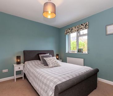 3 bedroom semi-detached house to rent - Photo 2