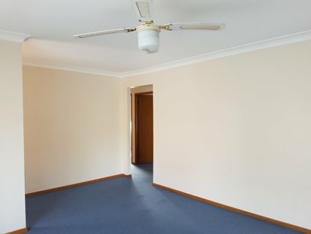 Low Maintenance Three Bedroom Unit - Photo 2