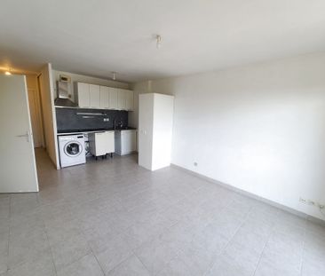 Appartement 3 pièces 52m2 MARSEILLE 15EME 796 euros - Photo 4